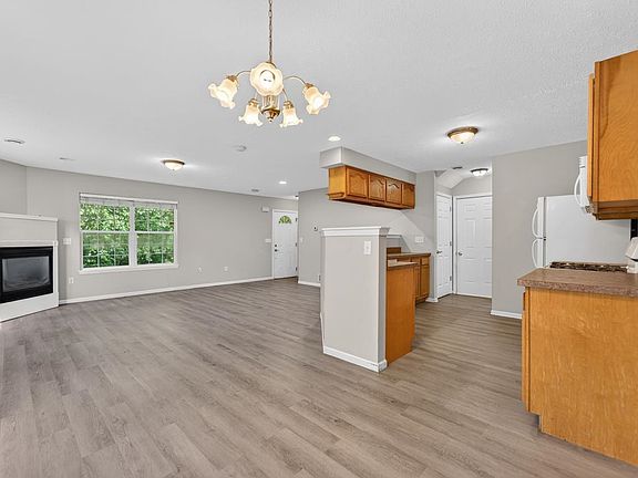 5th image of 3540 Saint Anthony Way APT 2