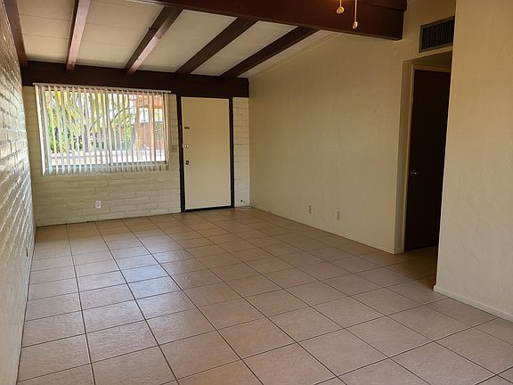 5th image of 3627 E Lee St #F