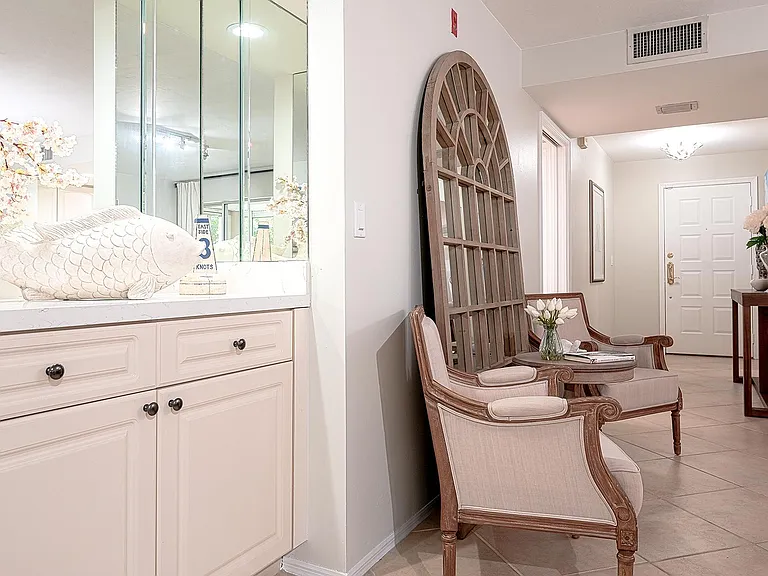 210 Sugar Pine Ln #210 — Photo 6