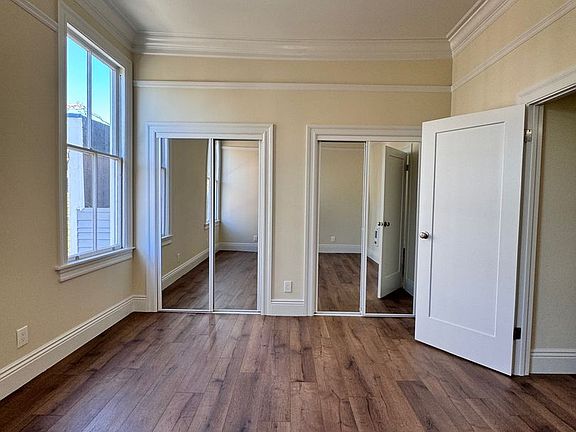 4th image of 276 Oak St #279