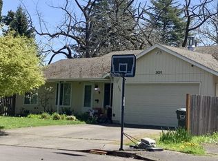 2620 SW 211th Ct, Beaverton, OR 97003