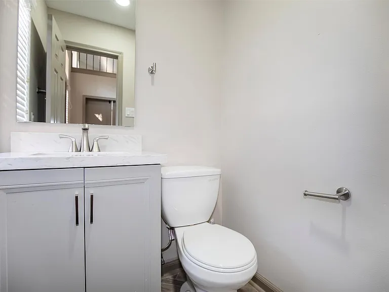 2108 Olympic Dr — Photo 25