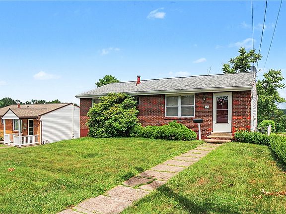3rd image of 121 Vetter Dr