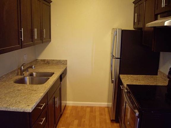 3rd image of 801 Meadowsweet Dr APT D