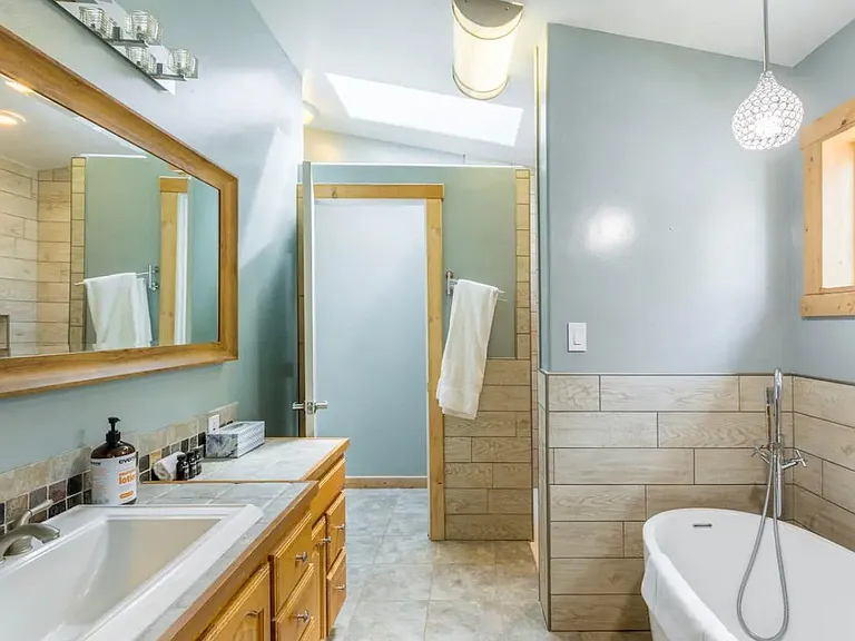 15752 Northwoods Blvd — Photo 17