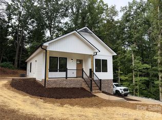 1135 Pinebrook Ave SE, Valdese, NC 28690