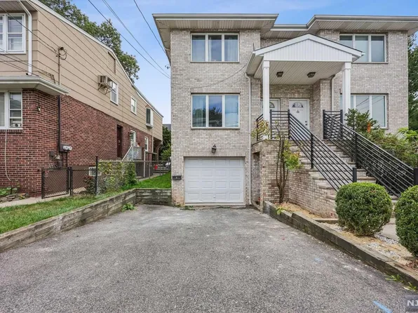 2408 5th St #B, Fort Lee, NJ 07024