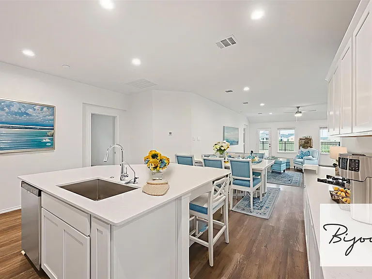 3085 Emerald Ocean Dr — Photo 13