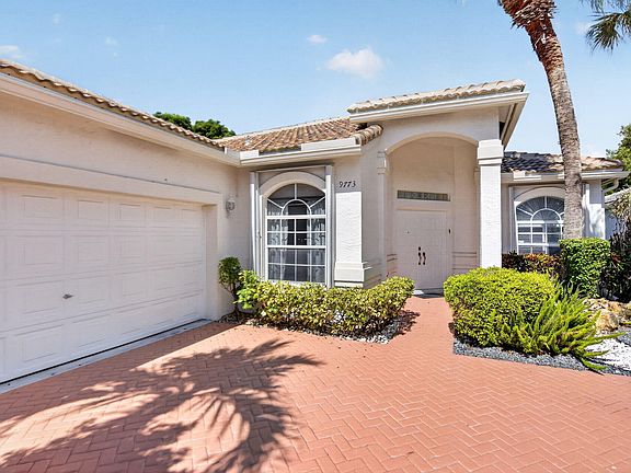 3rd image of 9773 Arbor View Drive S