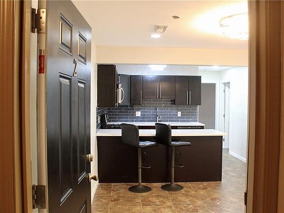5th image of 130 Fordson Ave APT 2