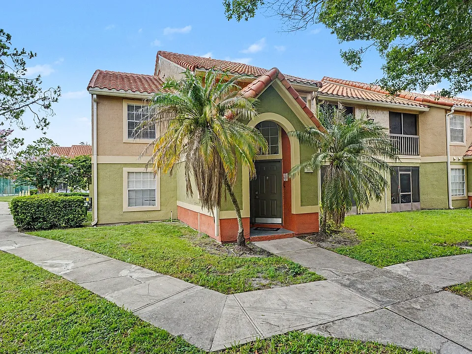 437 Fountainhead Cir #280