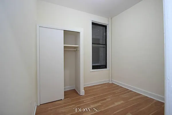 Rented by Town Residential | media 41