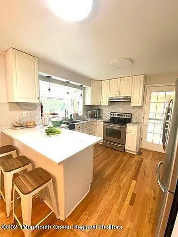 4 bed, 1739 sqft, $2,600 — Photo 3
