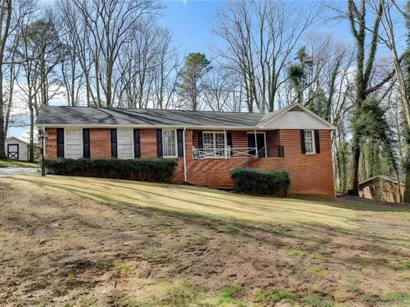 2325 Sussex Ct, Snellville, GA 30078