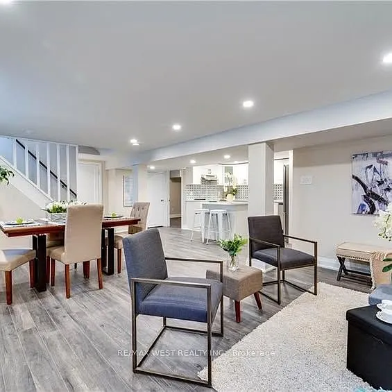 2 bed, $1,900 — Photo 3