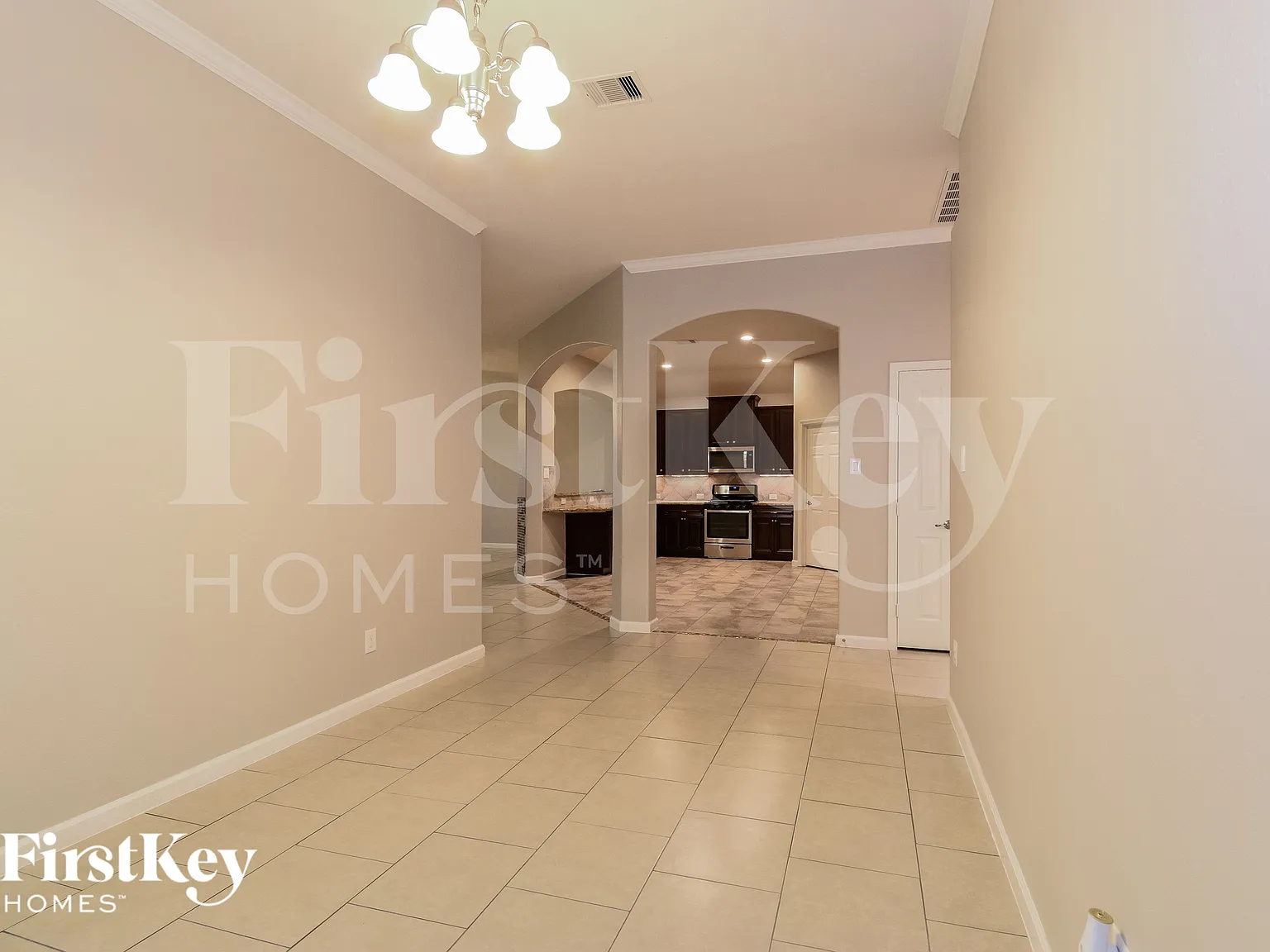 3 bed, 2.0 bath, 1886 sqft, $2,100 — Photo 4