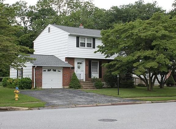 2nd image of 4639 Griffin Dr