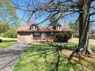 1233 Apple Creek Dr, Louisville, TN 37777