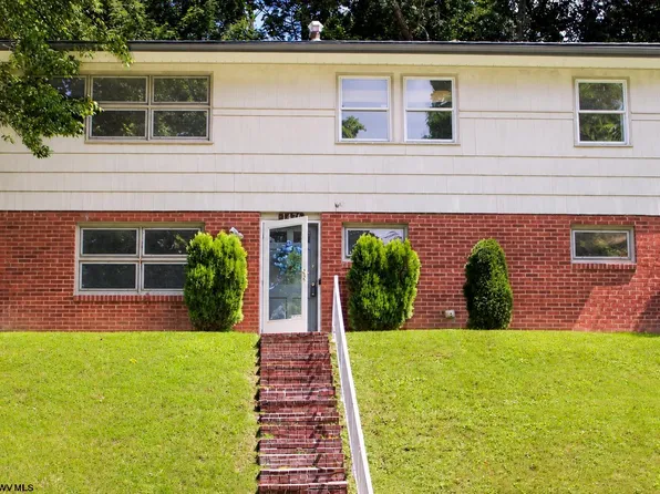 1476 Eastern Ave, Morgantown, WV 26505
