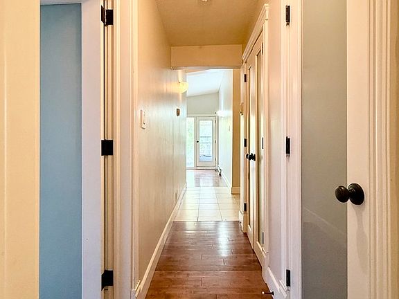 5th image of 10629 110th St NW #202