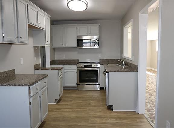 5th image of 4734 Arthur Dr