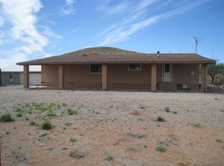 6499 E Buckaroo Ln, Pearce, AZ 85625