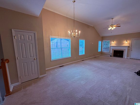 3rd image of 107 Lantana Cir