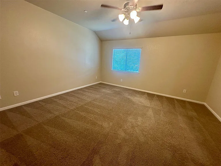 15518 Marina Dr — Photo 9