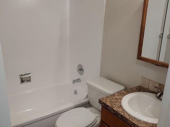 5th image of 19705 SW Boones Ferry Rd APT 20