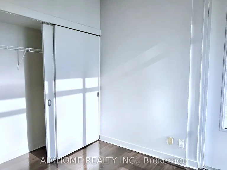 126 Simcoe St #1708 — Photo 11