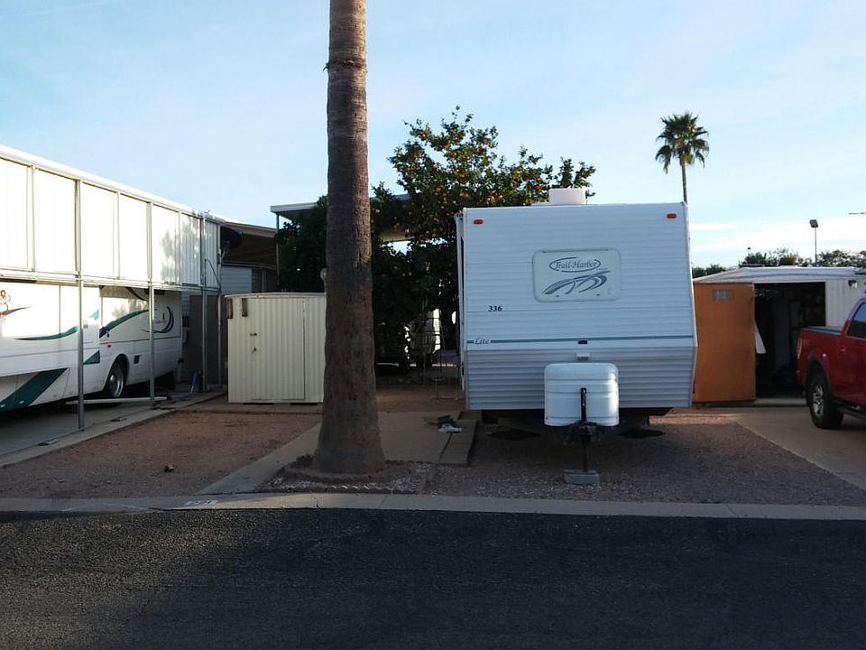 1st image of 221 E Ocotillo Dr