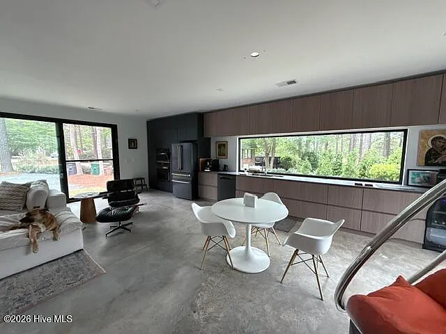 5 Lake Hills Rd — Photo 5