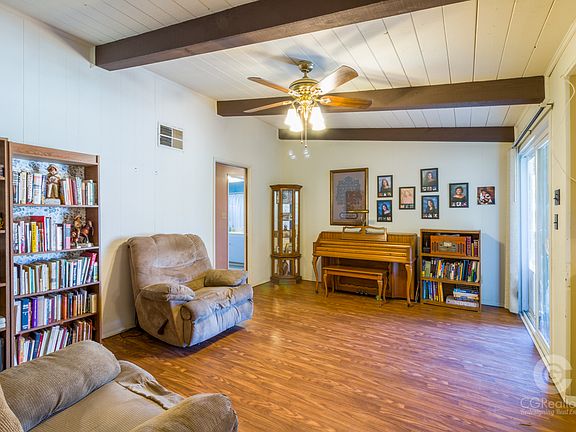 4th image of 521 Occidental Dr