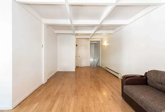 4th image of 82-74 Parsons Blvd #109D