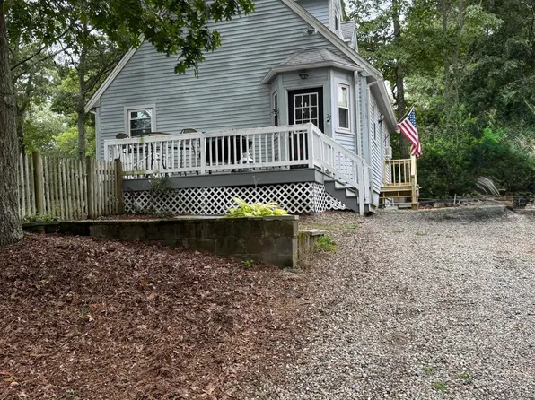 22 Cranberry Road, Plymouth, MA 02360