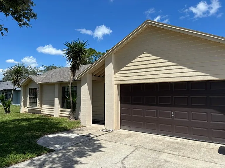 3206 Ambassador Ave — Photo 1
