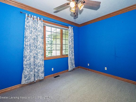 5th image of 16677 Peacock Ln