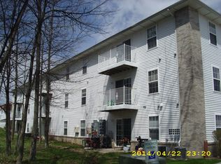 106 Donnie Dr APT 18, Bloomington, IL 61704
