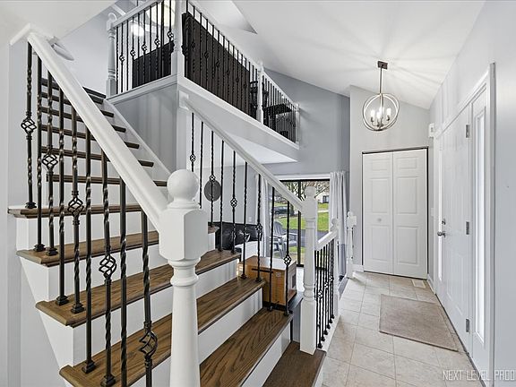 2nd image of 1345 Queensgreen Cir
