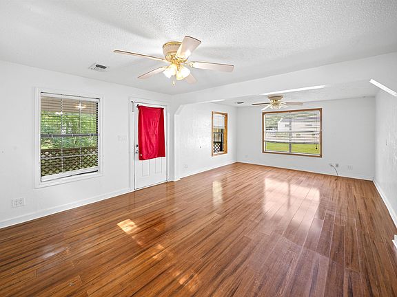 3rd image of 14224 County Road 434