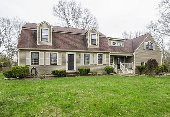 2nd image of 38 Kenwood Dr