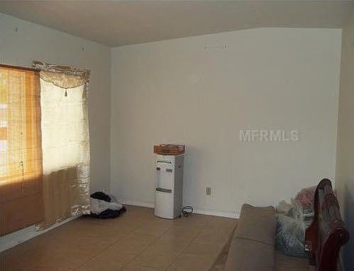 2nd image of 4817 Basswood Ln