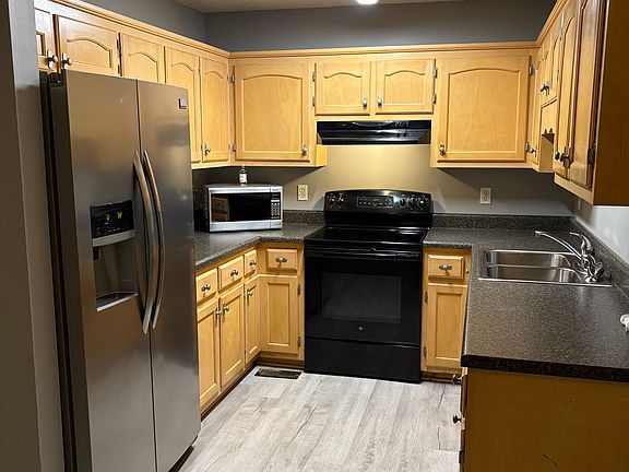 4th image of 1013 Huntington Pl #1013