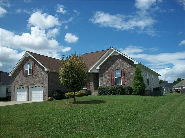 Beautiful 4 bedroom+bonus!