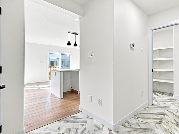 4th image of 491 Traeger CLOSE