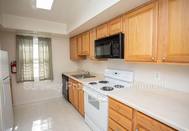 2147 Harbour Dr — Photo 11