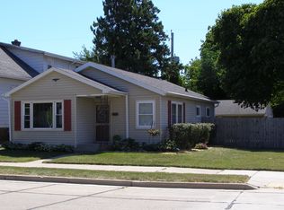 3025 Bate St, Racine, WI 53403