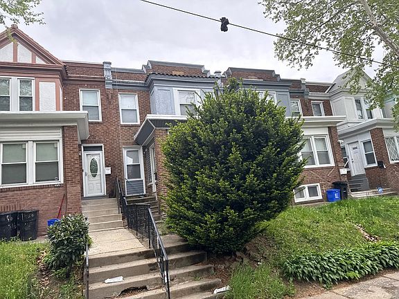 3rd image of 1528 68th Ave