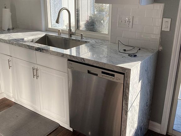 2nd image of 8396 Dory Dr