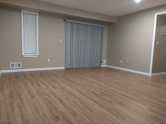 3rd image of 753 Summer Ave APT 1C